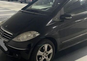 Mercedes-Benz A 170 129.700 km 3.200 &euro; Dresden 01159