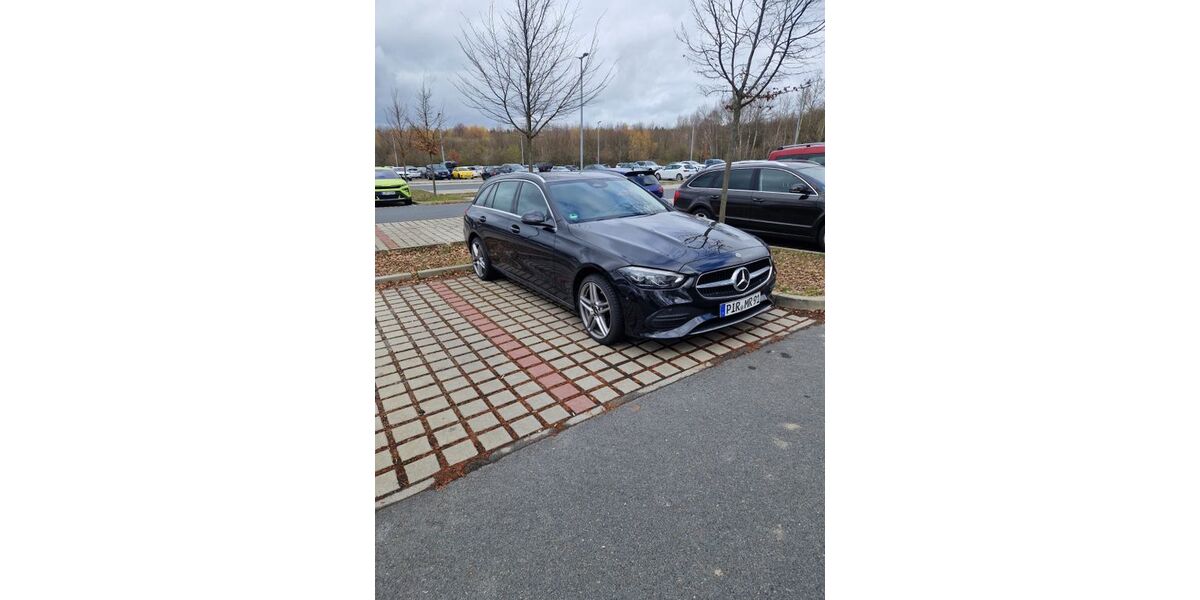 Mercedes-Benz C 220 82.000 km 28.000 &euro; Dürrröhrsdorf-Dittersbach 01833