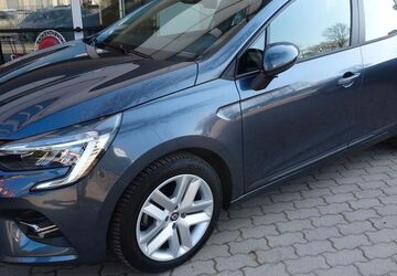 Renault Clio 39.690 km 11.900 &euro; Dresden 01217