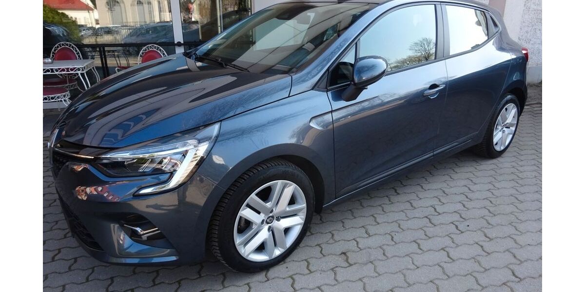 Renault Clio 39.690 km 11.900 &euro; Dresden 01217