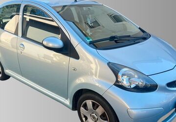Toyota Aygo (X) 135.000 km 2.999 &euro; Dresden 01139