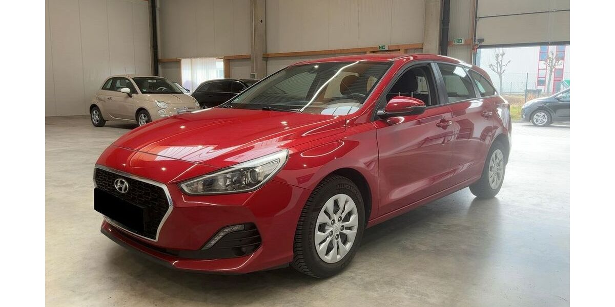 Hyundai i30 72.189 km 12.390 &euro; Dresden 01139