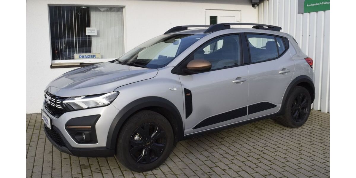 Dacia Sandero 14.300 km 16.290 &euro; Radebeul 01445