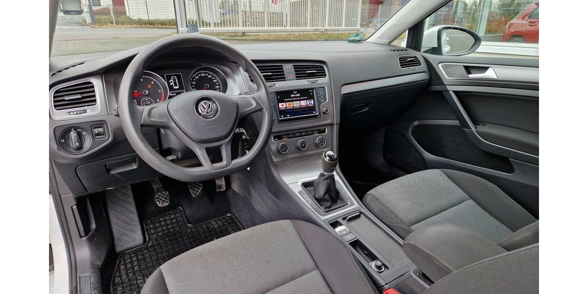 VW Golf Variant 1.6 TDI BMT 245.229 km 5.900 &euro; Wilsdruff 01723