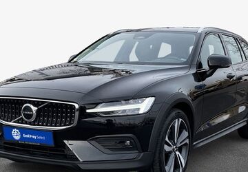 Volvo V60 Cross Country 39.900 km 37.980 &euro; Dresden 01159