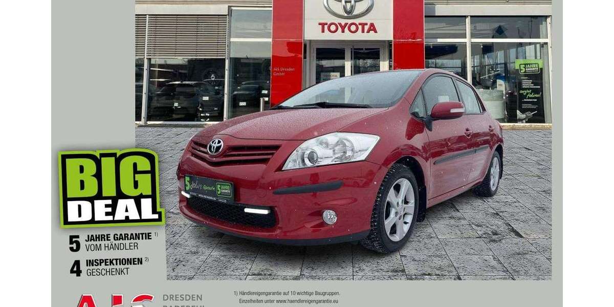 Toyota Auris 87.668 km 7.390 &euro; Dresden 01139