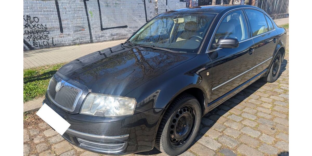 Skoda Superb 422.000 km 3.200 &euro; Dresden 01139