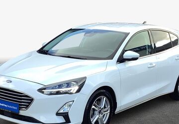 Ford Focus 82.003 km 14.440 &euro; Dresden 01159