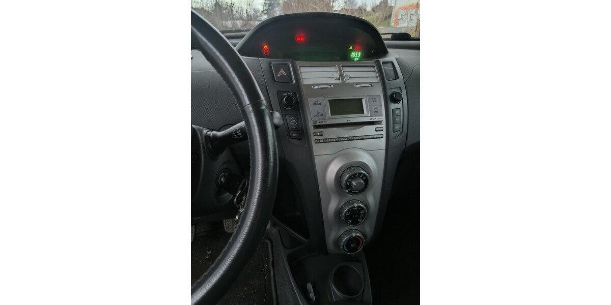 Toyota Yaris 95.450 km 4.250 &euro; Stolpen 01833