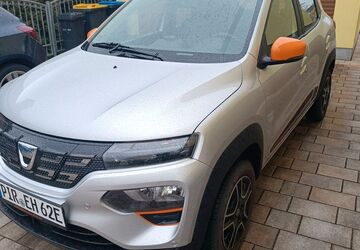 Dacia Spring 9.500 km 10.800 &euro; Lohmen 01847