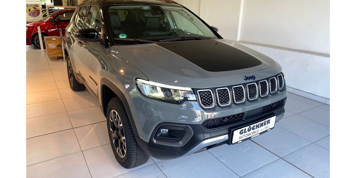 Jeep Compass 18.462 km 39.990 &euro; Dresden 01109