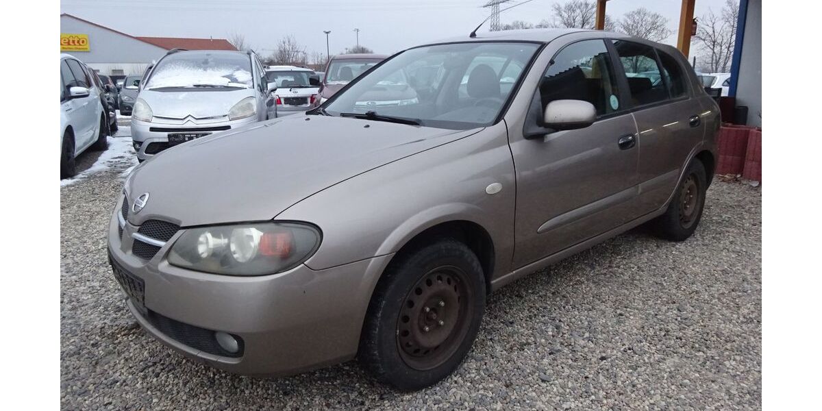 Nissan Almera 215.863 km 1.100 &euro; Dresden 01219