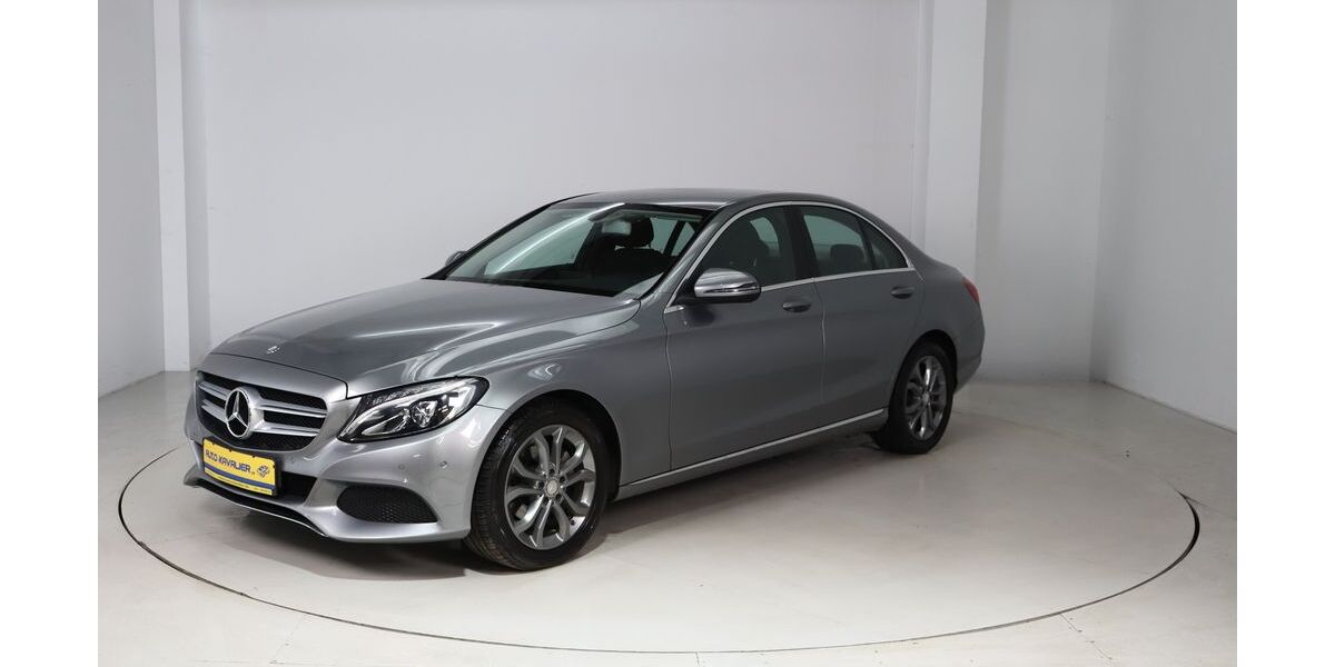 Mercedes-Benz C 180 111.867 km 18.490 &euro; Dresden 01237