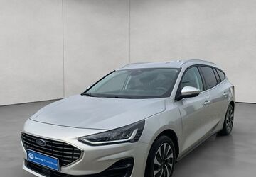 Ford Focus 5.906 km 25.940 &euro; Dresden 01159