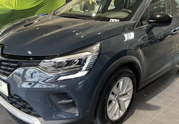 Renault Captur 41.801 km 17.990 &euro; Dresden 01139