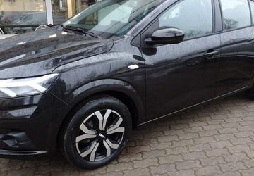Dacia Logan 10.900 km 16.990 &euro; Dresden 01217