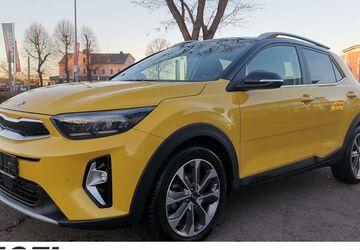 Kia Stonic 14.875 km 17.499 &euro; Dresden 01157