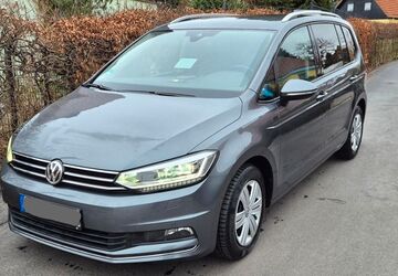 VW Touran 132.300 km 19.000 &euro; Dresden 01169