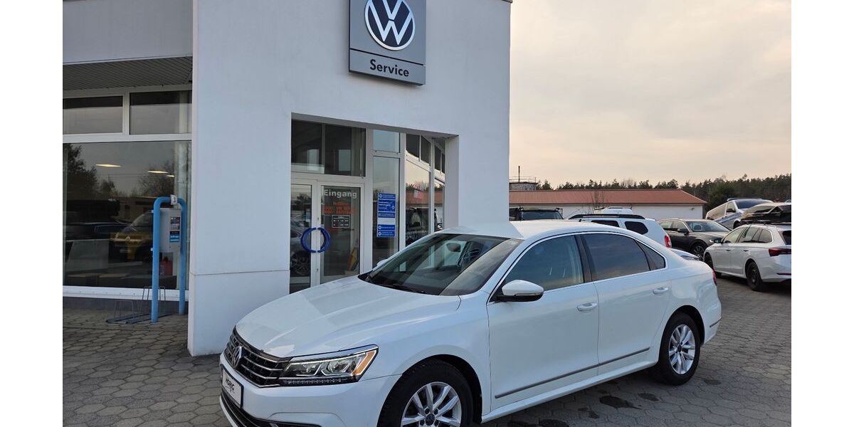 VW Passat 72.000 km 9.990 &euro; Königsbrück 01936