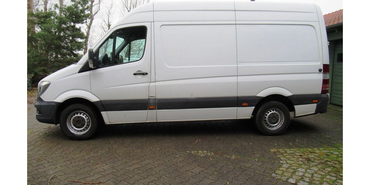 Mercedes-Benz Sprinter 220.000 km 14.980 &euro; Gröbern bei Meissen 01689