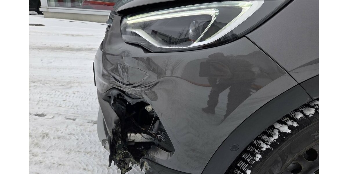 Opel Grandland X 1.2 Start/Stop 120 Jahre Navi/LED 38.696 km 10.900 &euro; Wilsdruff 01723