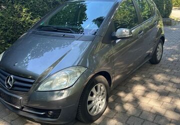 Mercedes-Benz A 180 71.400 km 3.700 &euro; Dresden 01219