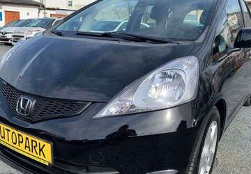 Honda Jazz 84.100 km 4.700 &euro; Heidenau 01809