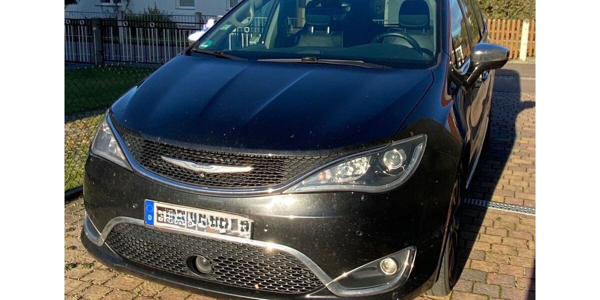 Chrysler Pacifica 155.827 km 19.500 &euro; Dresden 01259