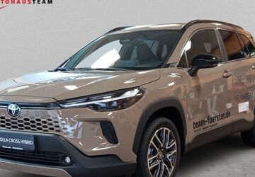 Toyota Corolla Cross 2.500 km 38.840 &euro; Pirna 01796