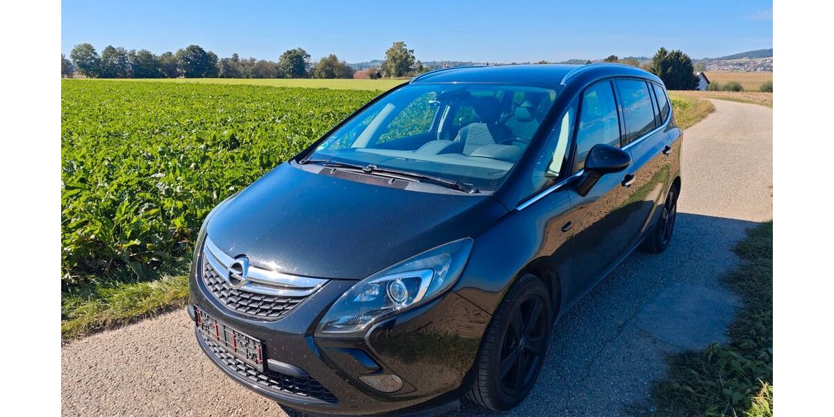 Opel Zafira Tourer 146.000 km 8.400 &euro; Dresden 01257