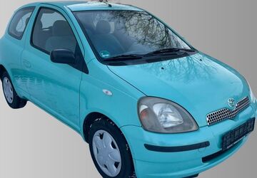 Toyota Yaris 177.000 km 2.700 &euro; Dresden 01139