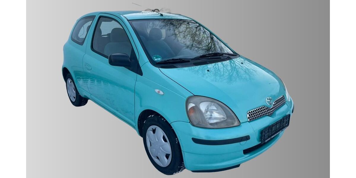 Toyota Yaris 177.000 km 2.700 &euro; Dresden 01139