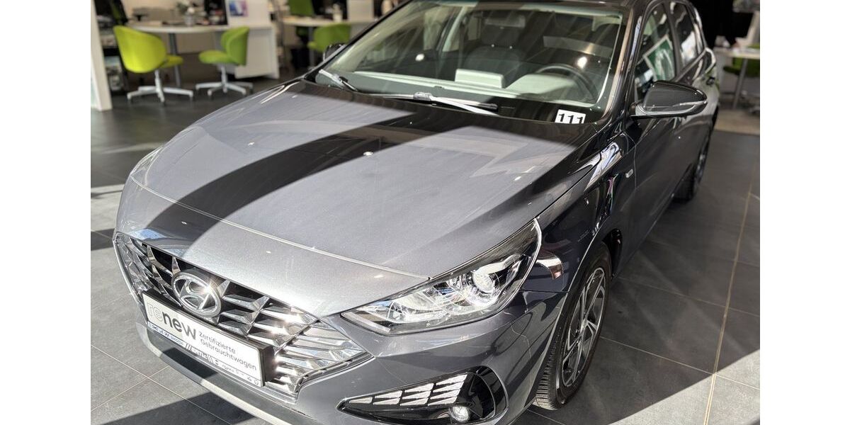 Hyundai i30 66.702 km 18.290 &euro; Dresden 01139