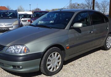 Toyota Avensis 142.476 km 2.200 &euro; Dresden 01219