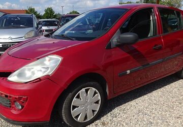 Renault Clio 71.592 km 2.200 &euro; Dresden 01219
