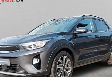 Kia Stonic 48.532 km 14.960 &euro; Pirna 01796