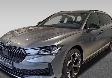 Skoda Superb 5.700 km 47.990 &euro; Dresden 01067