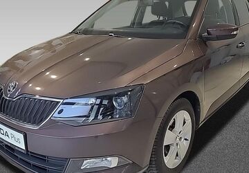 Skoda Fabia 54.001 km 10.890 &euro; Dresden 01067