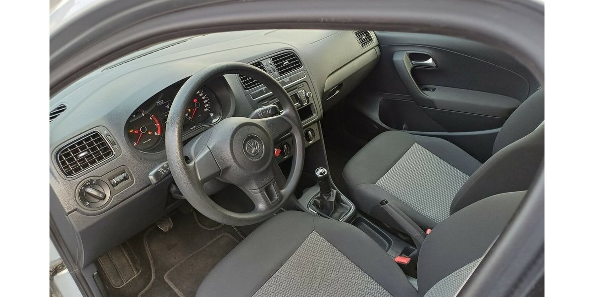 VW Polo Trendline 98.850 km 5.995 &euro; Meißen 01662