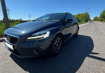 Volvo V40 Cross Country 175.500 km 10.600 &euro; Dresden 01069