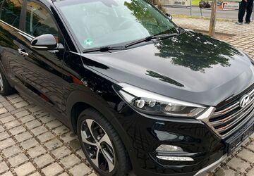 Hyundai TUCSON 99.000 km 17.700 &euro; Dresden 01139