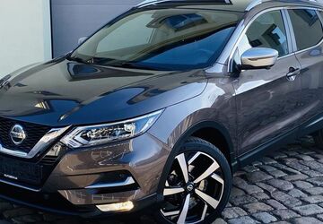 Nissan Qashqai 75.476 km 14.980 &euro; Dresden 01257