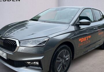 Skoda Fabia 4.000 km 20.950 &euro; Dresden 01237