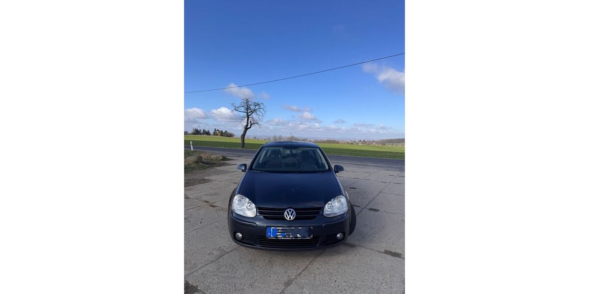 VW Golf 220.000 km 5.555 &euro; Dresden 01328