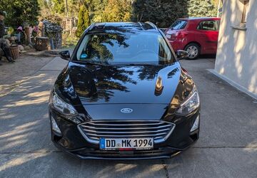 Ford Focus 93.700 km 14.500 &euro; Dresden 01099
