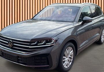 VW Touareg 21.422 km 53.980 &euro; Dresden 01328