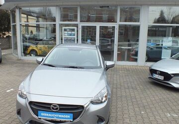 Mazda 2 38.176 km 10.390 &euro; Radebeul 01445