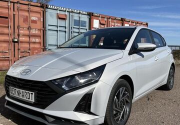 Hyundai i20 4.500 km 15.990 &euro; Dresden 01156