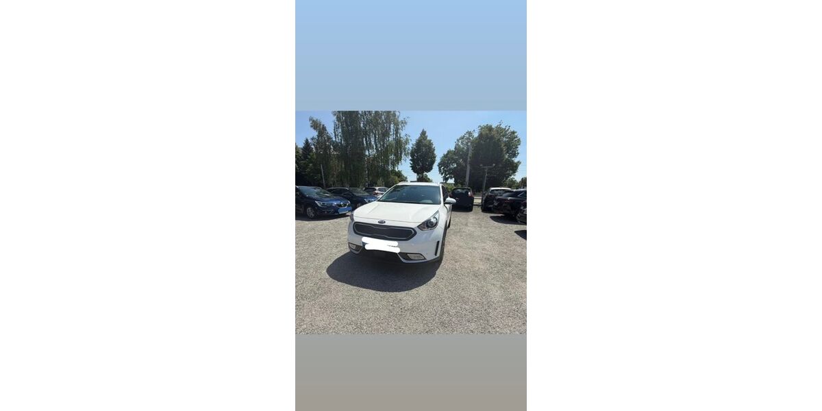 Kia Niro 70.000 km 15.900 &euro; Dresden 01307