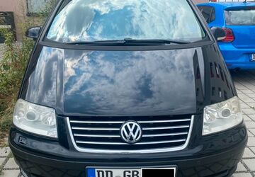 VW Sharan 240.000 km 2.000 &euro; Dresden 01139